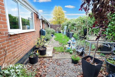 11, Crossways Beccles Road, Burgh St Peter, Beccles, NR34 0AA