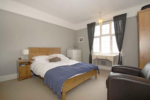 2 bedroom flat to rent, Streatham Hill, London SW2