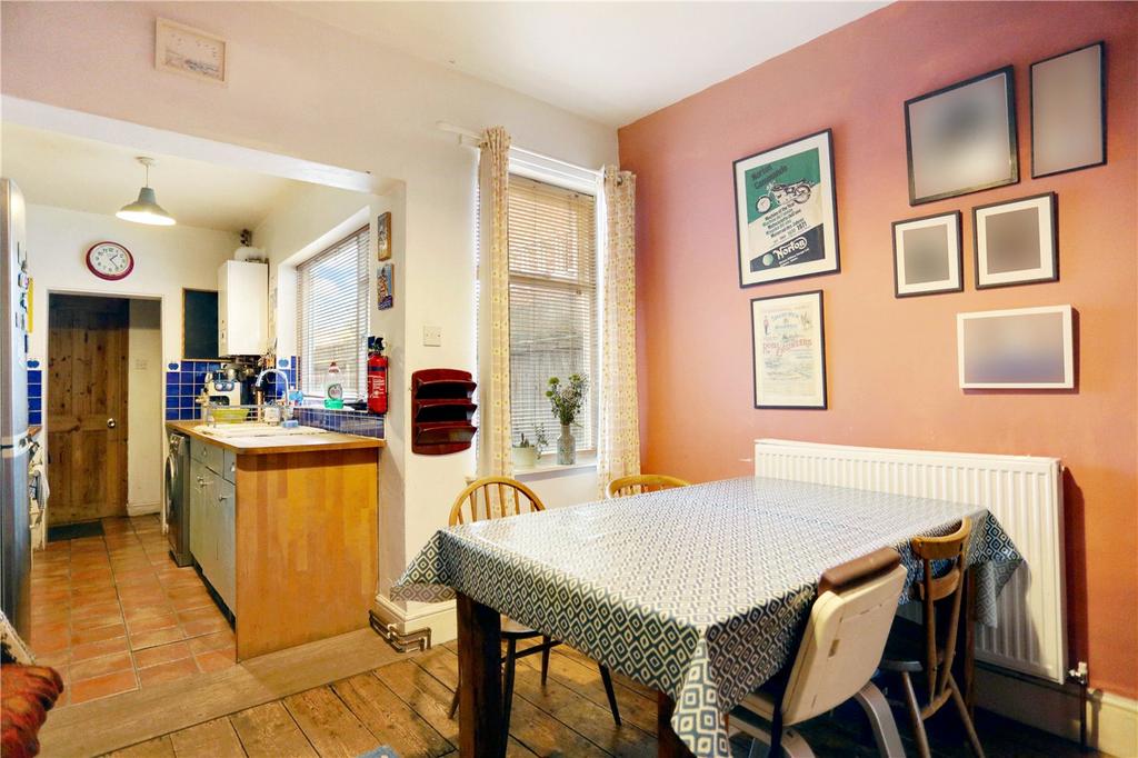 Kitchen/Dining Room
