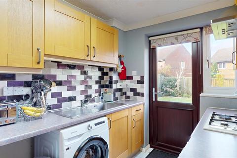 3 bedroom semi-detached house for sale, Bernstein Close, Browns Wood, Milton Keynes