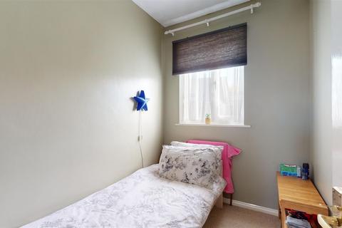 42 Bernstein Close, Browns Wood, Milton Keynes, MK7 8EH
