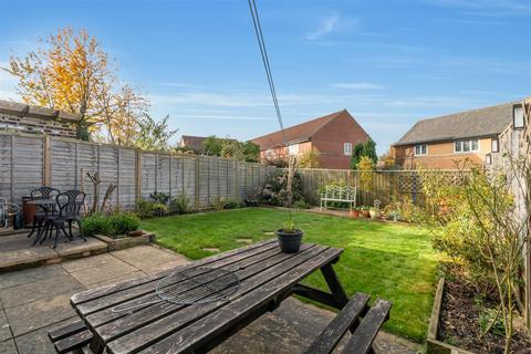 42 Bernstein Close, Browns Wood, Milton Keynes, MK7 8EH