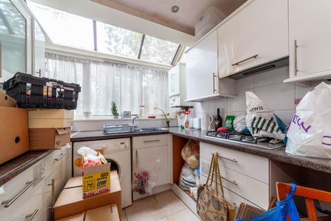 4 bedroom semi-detached house for sale, Bedford Road, London