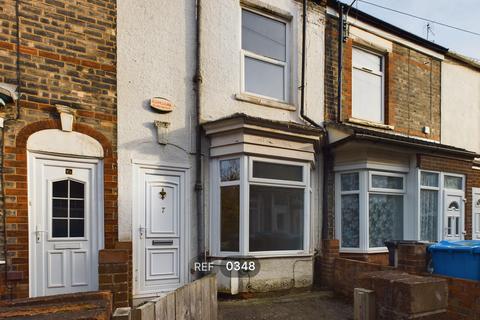 2 bedroom terraced house to rent, Ferndale Avenue, Edgecumbe Street, HU5