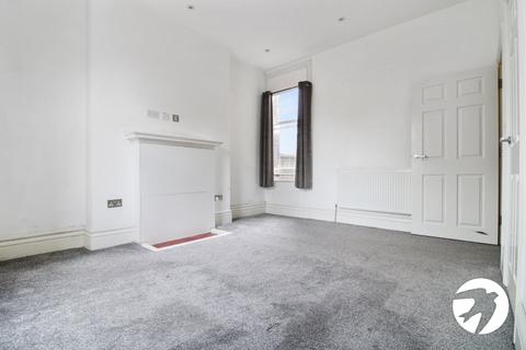 2 bedroom flat to rent, Clarence Place, Gravesend, Kent, DA12