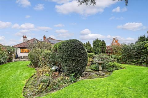 3 bedroom bungalow for sale, Broadclyst Gardens, Thorpe Bay, Essex, SS1