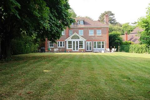 Sleepy Valley Headley Road, Leatherhead, KT22 8PT