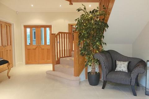 Sleepy Valley Headley Road, Leatherhead, KT22 8PT
