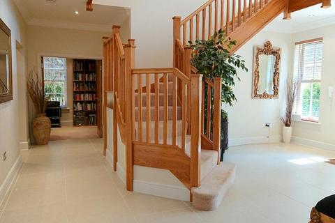 Sleepy Valley Headley Road, Leatherhead, KT22 8PT