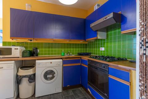 1 bedroom flat to rent, 0046L – Cockburn Street, Edinburgh, EH1 1BS