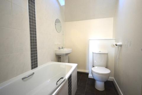 2 bedroom flat to rent, Sages Lea, Exeter EX5