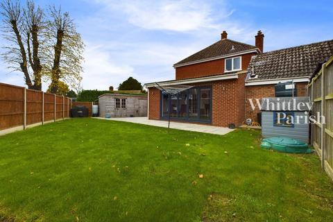 3 bedroom link detached house for sale, Merlewood, Dickleburgh