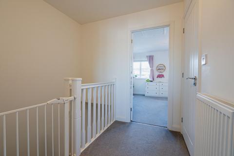 15 Bevin Square, Copplestone, Crediton, EX17 5EJ