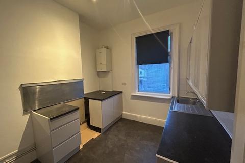 2 bedroom flat to rent, Broad Green Avenue, Croydon, CR0