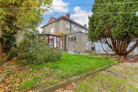 3 bedroom end of terrace house for sale, Marston Avenue, Dagenham, Essex