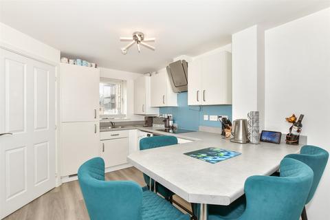 3 bedroom end of terrace house for sale, Whatman Drive, Maidstone, Kent