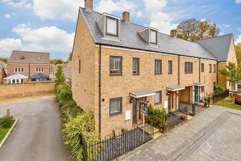 3 bedroom end of terrace house for sale, Whatman Drive, Maidstone, Kent