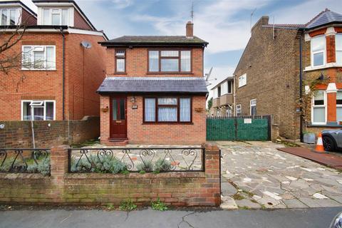 Trinity Lane, Waltham Cross