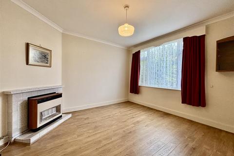 3 bedroom semi-detached house for sale, Greenway Gardens, Chippenham SN15