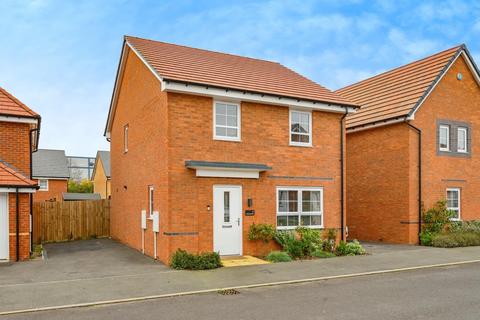 4 bedroom detached house for sale, Wentworth Close, Tamworth