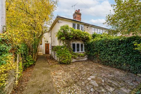 3 bedroom cottage to rent, Reading Road, Sherfield-On- Loddon, Hook