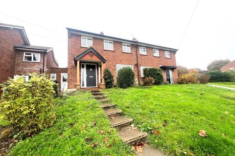 3 bedroom link detached house to rent, Bushy Hill Drive, Guildford GU1