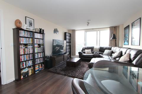 2 bedroom apartment to rent, Lankaster Gardens, London, N2