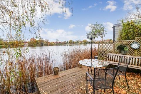 undefined, White Rock, Maidenhead SL6