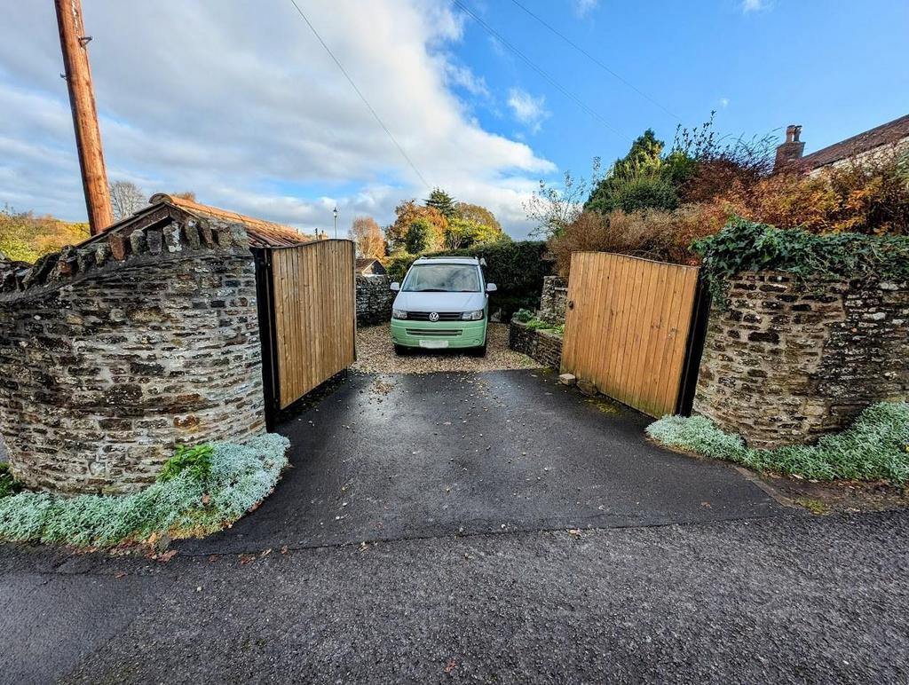 2 Prospect Cottages Off Road Parking.jpg