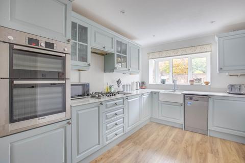 4 bedroom detached house for sale, Redshots Close, Marlow, Buckinghamshire