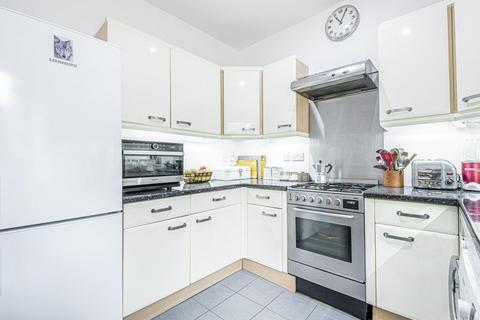 3 bedroom flat for sale, London Road, Forest Hill