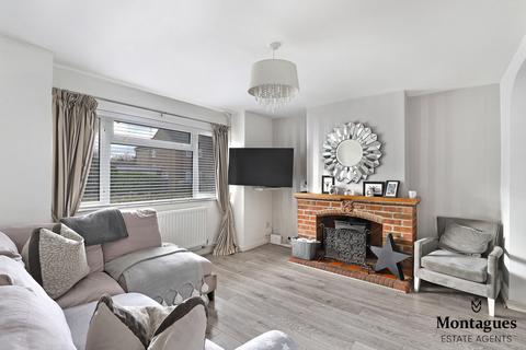 7 Dukes Close, North Weald, Epping, CM16 6DA
