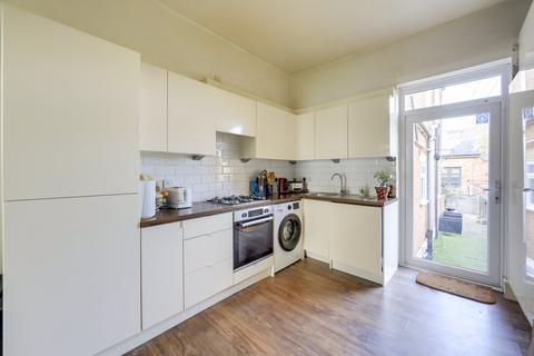 2 bedroom flat for sale, Codrington Hill, London, SE23