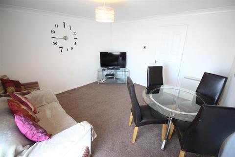 2 bedroom flat to rent, Tudor Walk, Kingston Park, Newcastle Upon Tyne