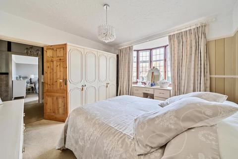 15 Hamilton Road, Feltham, TW13 4PP