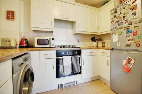 2 bedroom apartment to rent, Poseidon Close, Swindon SN25