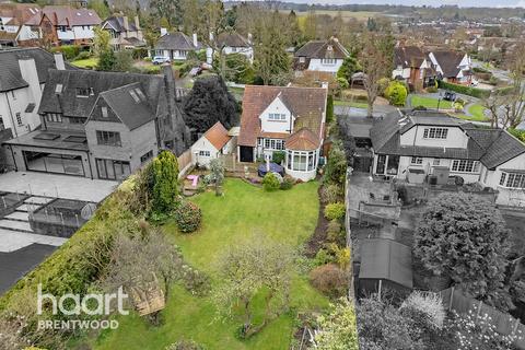 3 bedroom detached house for sale, South Weald Road, Brentwood