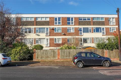 4 Beechcroft Close, Streatham, London, SW16 2EW