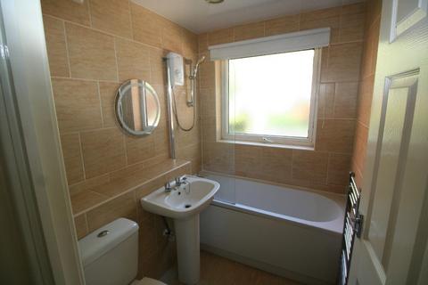 1 bedroom flat to rent, Padonhill, Moorside, Sunderland, SR3