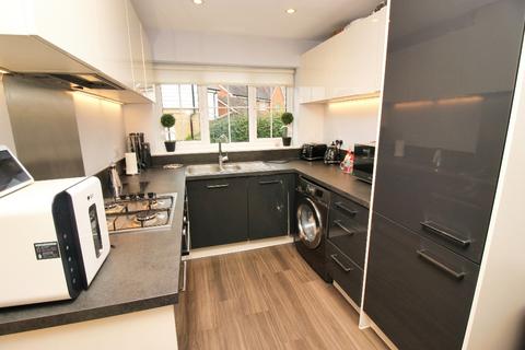 3 bedroom end of terrace house for sale, Isles Quarry Road, Borough Green TN15