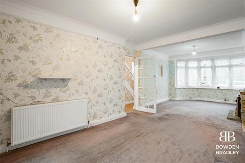 3 bedroom semi-detached house for sale, Brunswick Gardens, Hainault