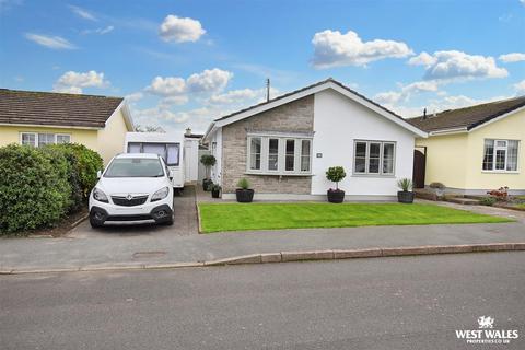 3 bedroom detached bungalow for sale, St. Nicholas Crescent, Penally, Tenby