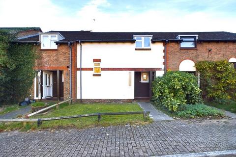 3 bedroom terraced house for sale, Caernarvon Road, Chichester