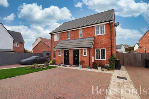 2 Oak Crescent, Burnham-on-crouch, CM0 8FP