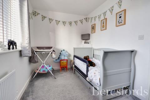 2 Oak Crescent, Burnham-on-crouch, CM0 8FP