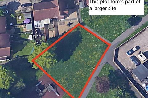 Land for sale, Land In Marsh End Road, Newport Pagnell, Buckinghamshire, MK16 0LG