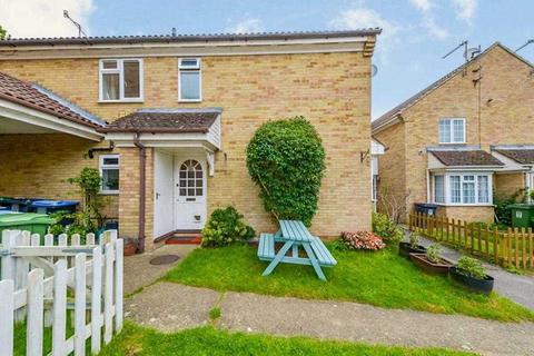 2 bedroom terraced house to rent, The Lawns, Hemel Hempstead