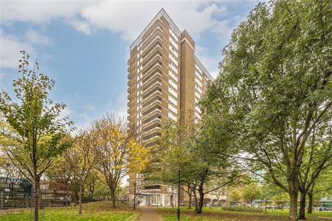 1 bedroom flat for sale, St. Luke's Estate, London EC1V