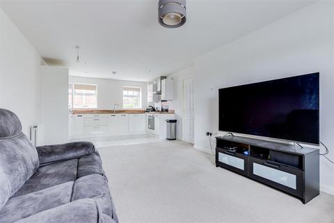 2 bedroom apartment for sale, Kestrel Grove, Hucknall NG15