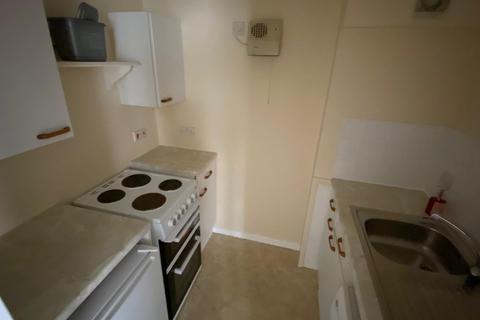 Studio to rent, Ramsthorn Grove, Walnut Tree, Milton Keynes, MK7